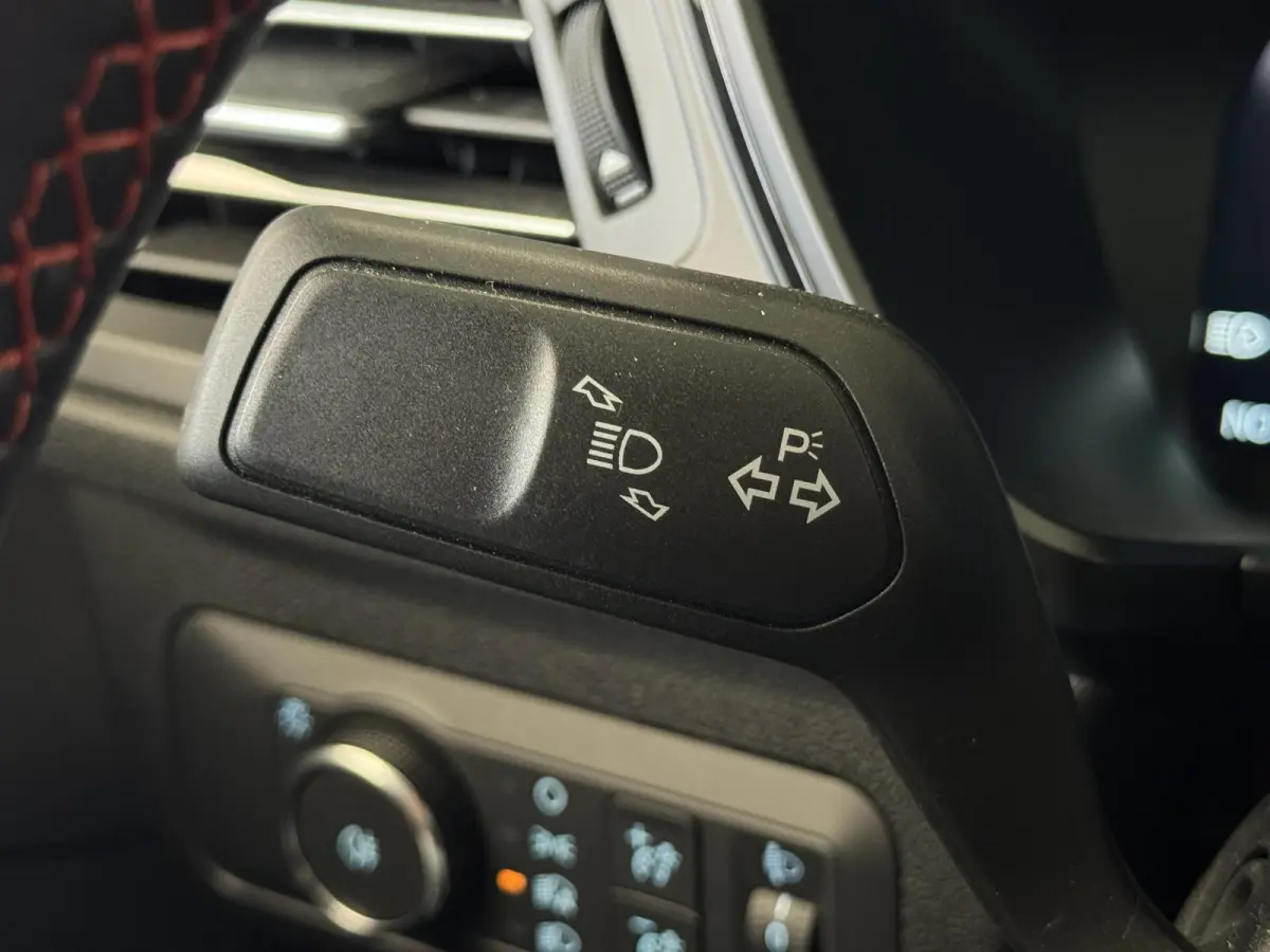 2.5 FHEV ST-Line | Automaat | Camera | Navi | Carplay | Winter Pack | Clima | ( Vestiging - Nieuwegein )
