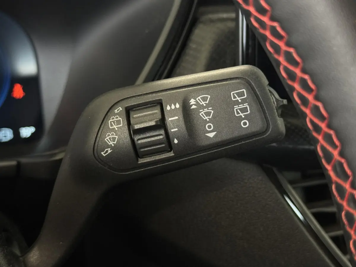 2.5 FHEV ST-Line | Automaat | Camera | Navi | Carplay | Winter Pack | Clima | ( Vestiging - Nieuwegein )