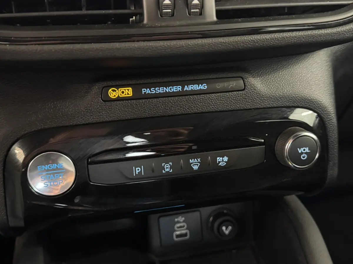2.5 FHEV ST-Line | Automaat | Camera | Navi | Carplay | Winter Pack | Clima | ( Vestiging - Nieuwegein )