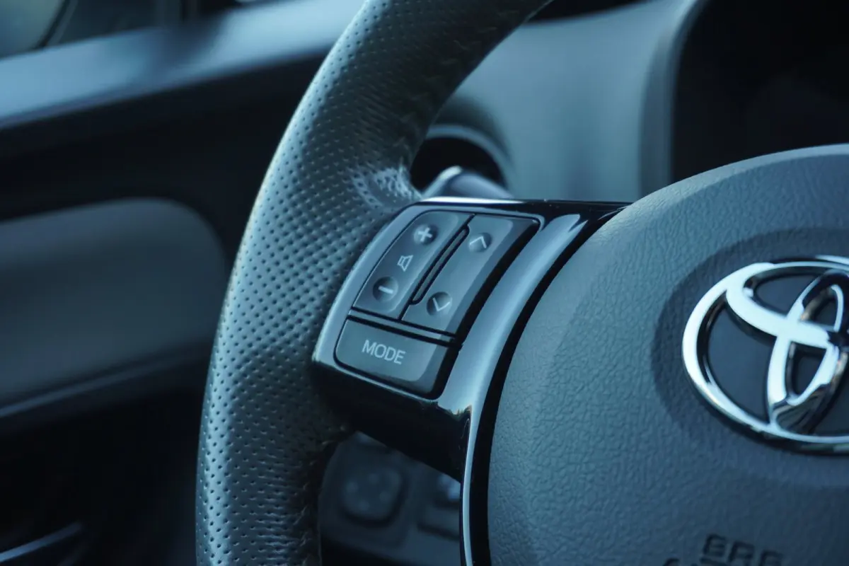 1.5 Hybrid Dynamic Bi-Tone Automaat | Navigatie | Elek. pakket | Camera | Vol opties | Inruil mogelijk