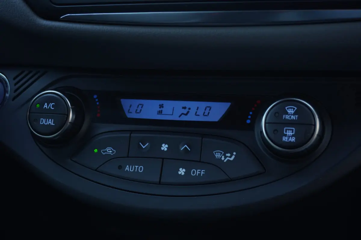 1.5 Hybrid Dynamic Bi-Tone Automaat | Navigatie | Elek. pakket | Camera | Vol opties | Inruil mogelijk