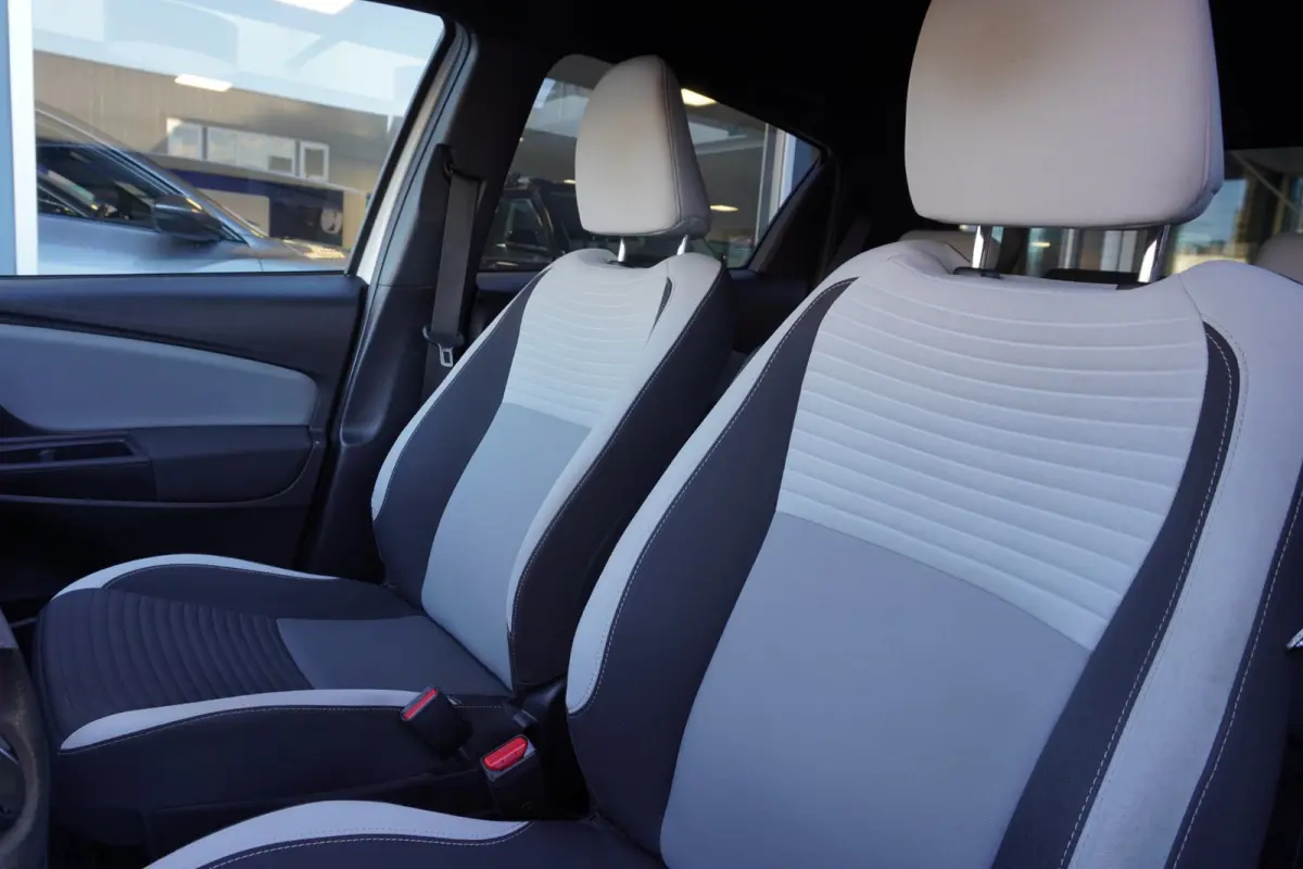 1.5 Hybrid Dynamic Bi-Tone Automaat | Navigatie | Elek. pakket | Camera | Vol opties | Inruil mogelijk