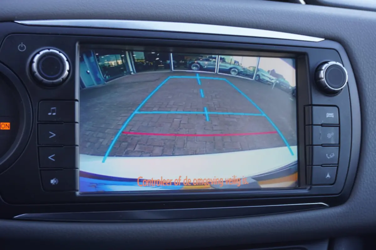 1.5 Hybrid Dynamic Bi-Tone Automaat | Navigatie | Elek. pakket | Camera | Vol opties | Inruil mogelijk