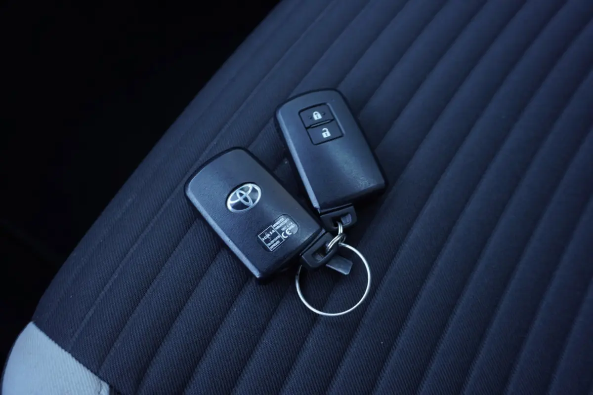 1.5 Hybrid Dynamic Bi-Tone Automaat | Navigatie | Elek. pakket | Camera | Vol opties | Inruil mogelijk