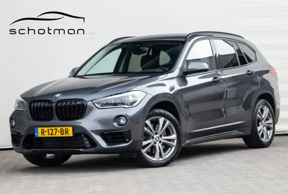 xDrive25i High Executive, Leder, Sportstoelen, Head-up, Navi 232pk