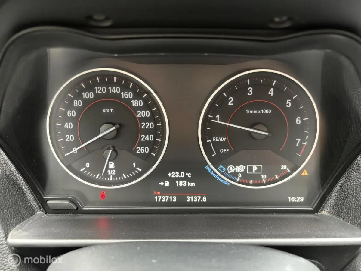 118i Sport Line AUTOMAAT/LEER/SCHADE