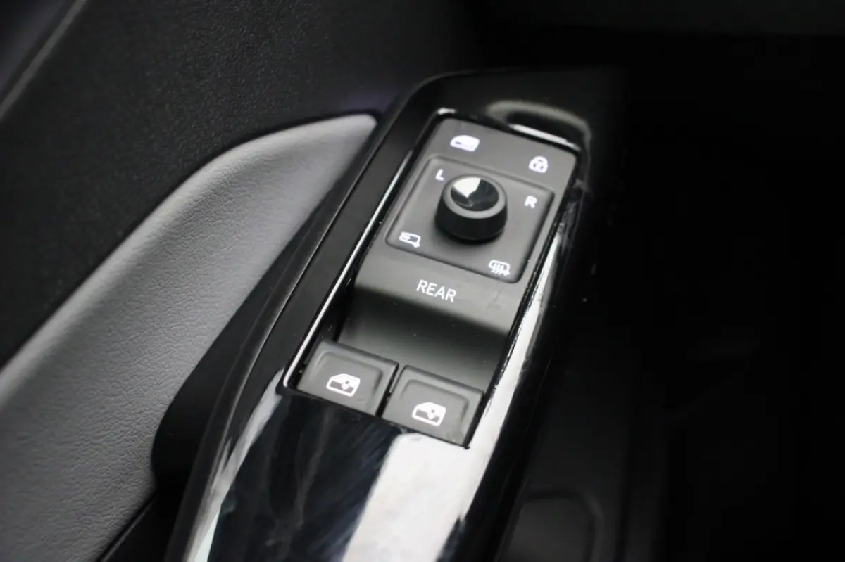 Pro 58 kWh - Carplay, Adapt. Cruise, Stoelverw. Massage, SOH 91,03%
