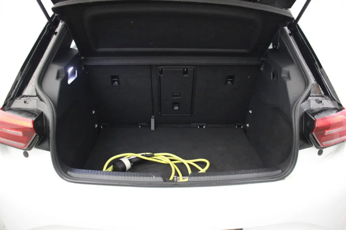Pro 58 kWh - Carplay, Adapt. Cruise, Stoelverw. Massage, SOH 91,03%