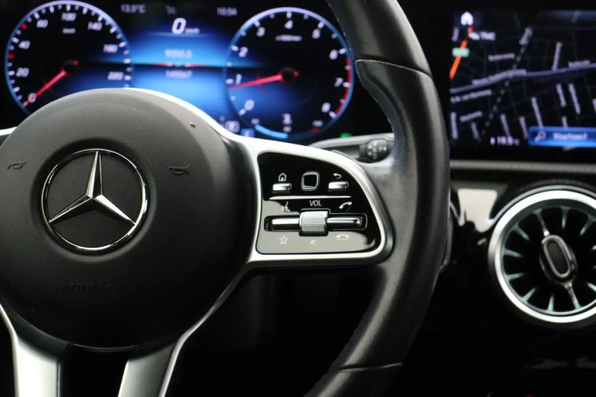 180 Business Solution Luxury - Camera, Leer, Stoelverw.