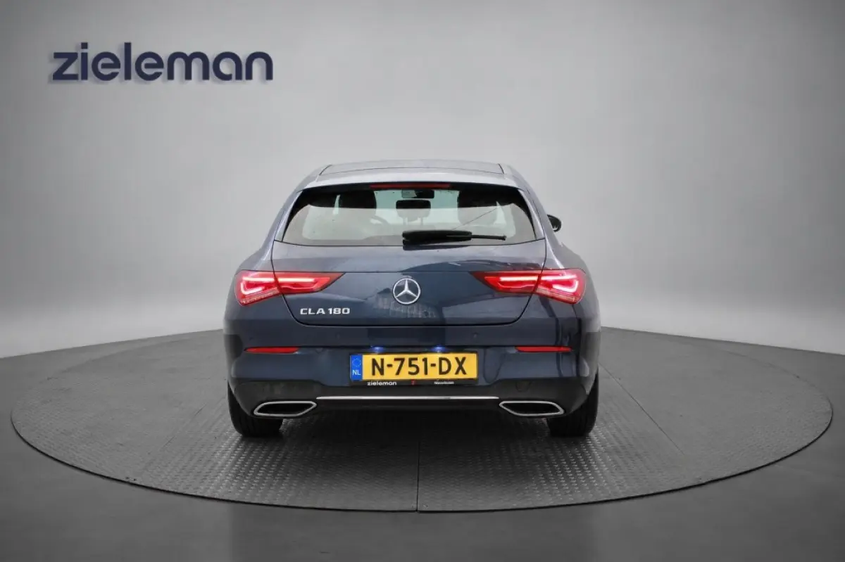 180 Business Solution Luxury - Camera, Leer, Stoelverw.
