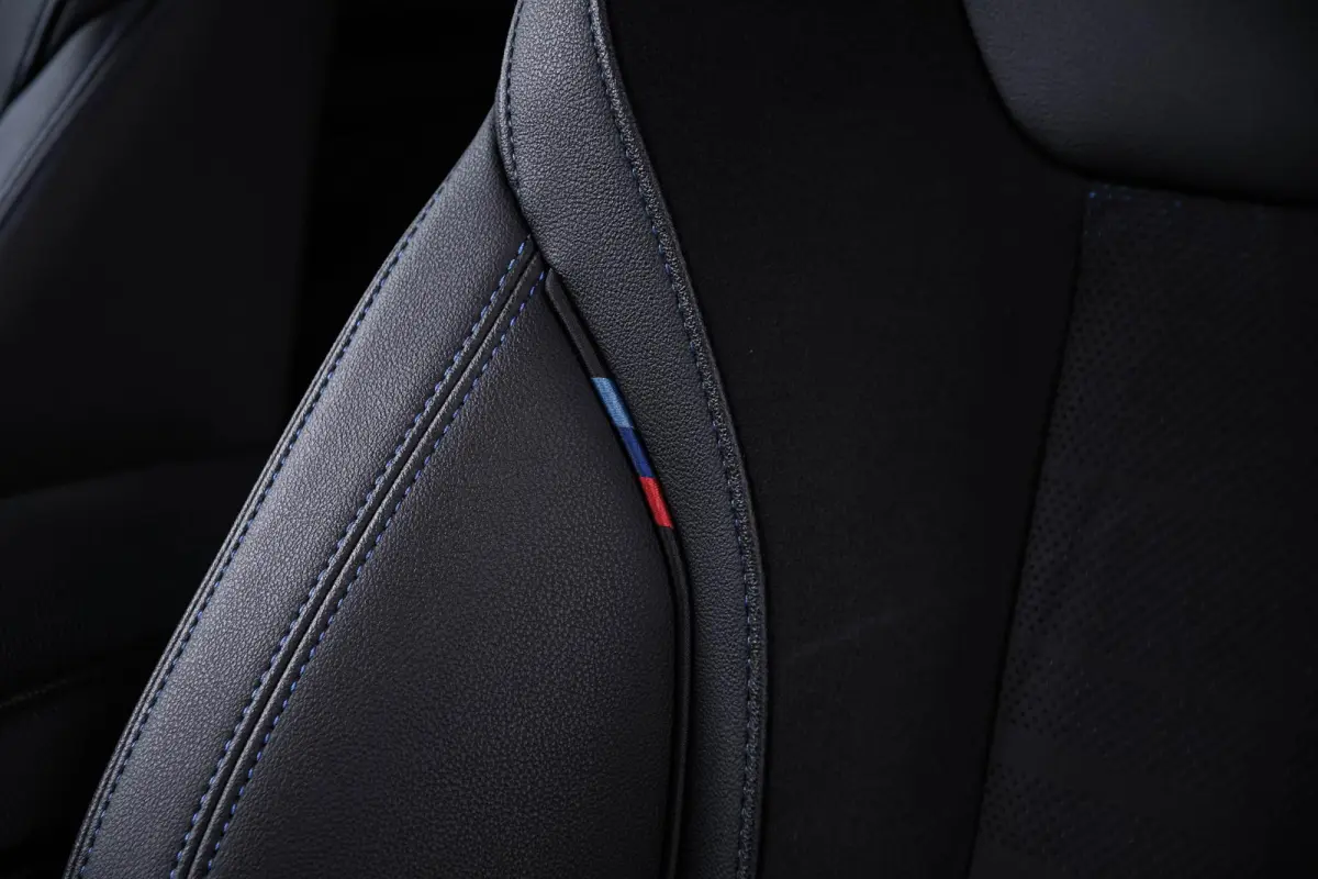 eDrive35 70 kWh M Sport - Trekhaak - Driving Assistant Professional - Harman Kardon - Parking Assistant Plus - Stuurwielrand verwarmd - Comfort Access - BMW Live Cockpit Professional -