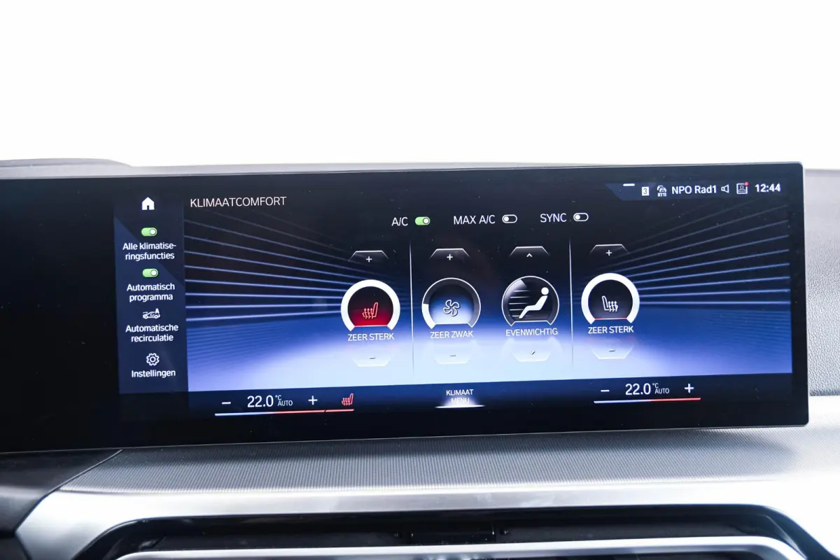 eDrive35 70 kWh M Sport - Trekhaak - Driving Assistant Professional - Harman Kardon - Parking Assistant Plus - Stuurwielrand verwarmd - Comfort Access - BMW Live Cockpit Professional -