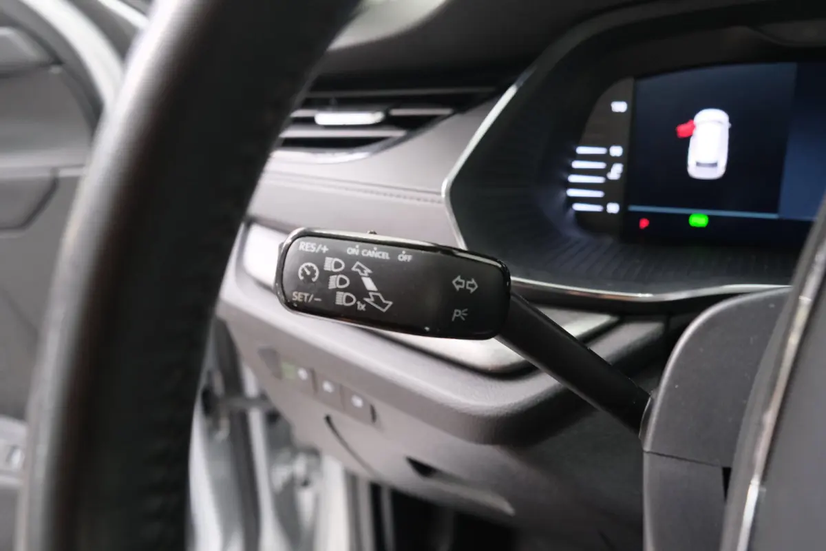1.5 e-TSI Business Edition Automaat - Airco, Cruise, Navi, PDC, Carplay, Virtueel display, Trekhaak.