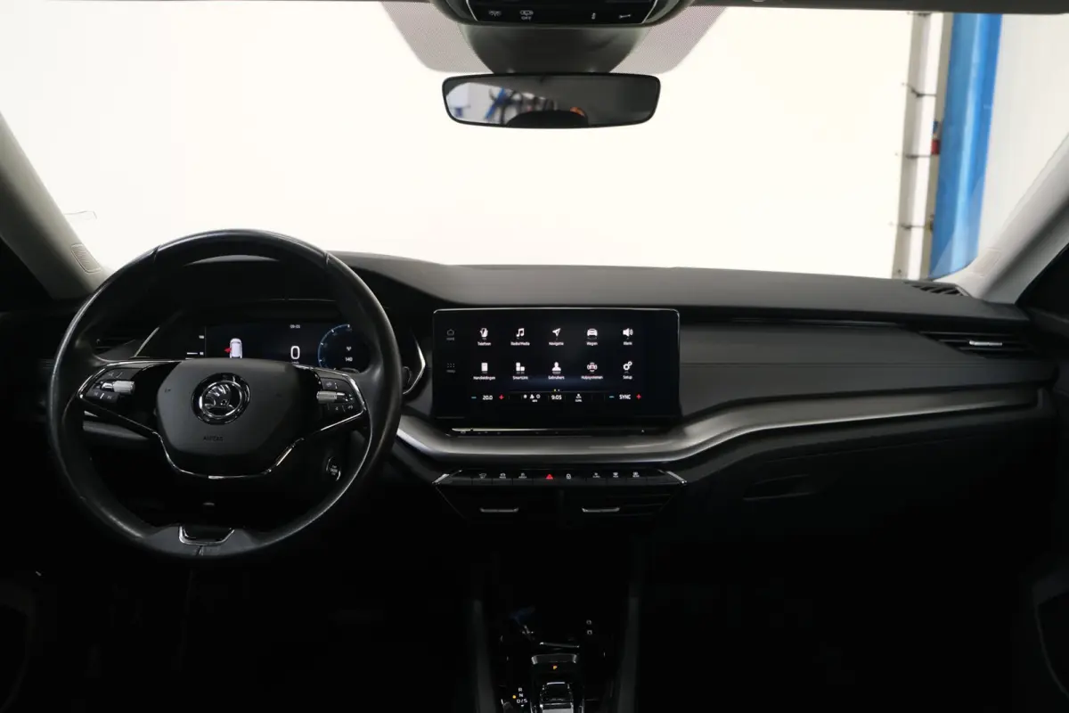 1.5 e-TSI Business Edition Automaat - Airco, Cruise, Navi, PDC, Carplay, Virtueel display, Trekhaak.