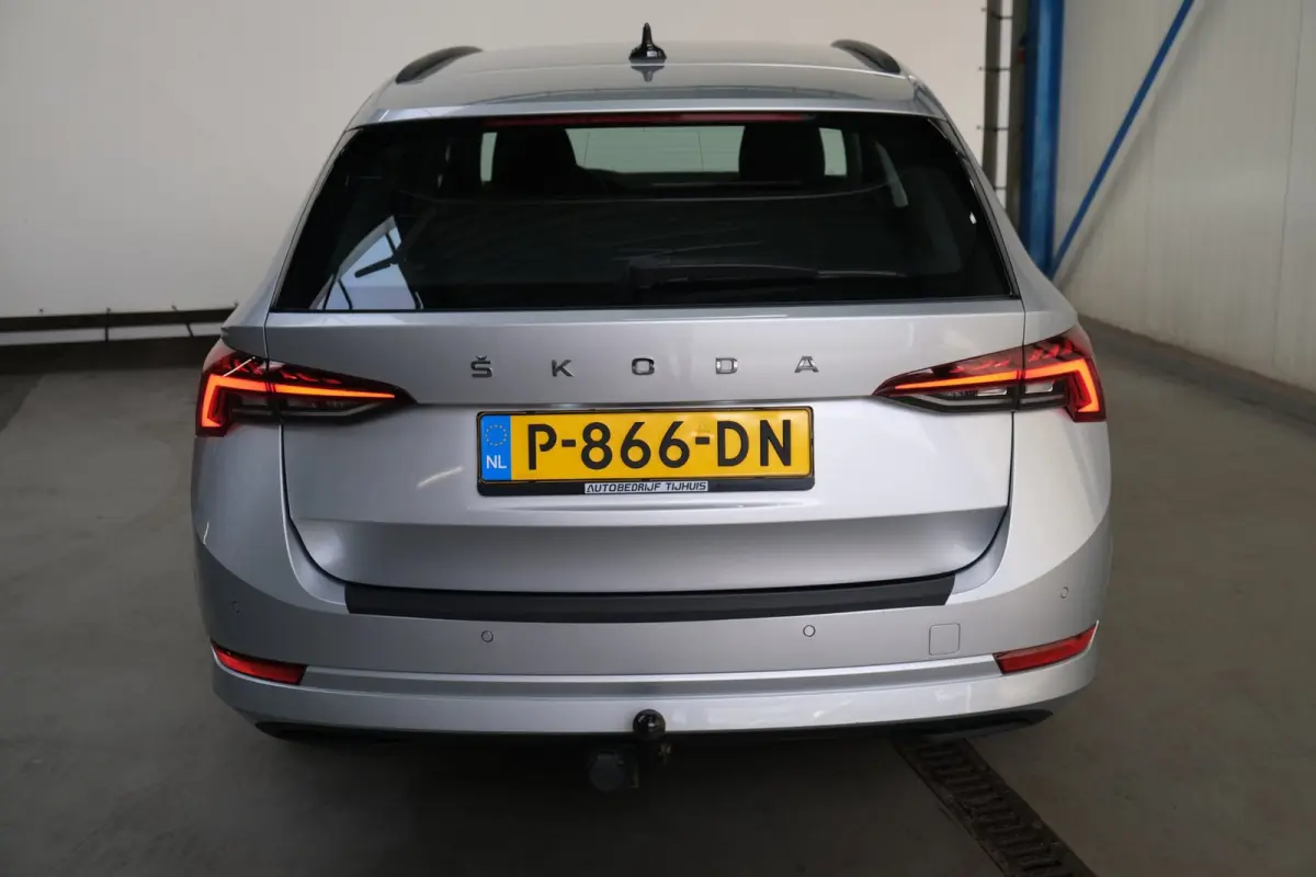 1.5 e-TSI Business Edition Automaat - Airco, Cruise, Navi, PDC, Carplay, Virtueel display, Trekhaak.