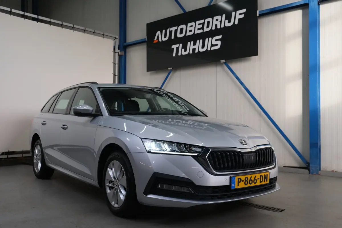 1.5 e-TSI Business Edition Automaat - Airco, Cruise, Navi, PDC, Carplay, Virtueel display, Trekhaak.