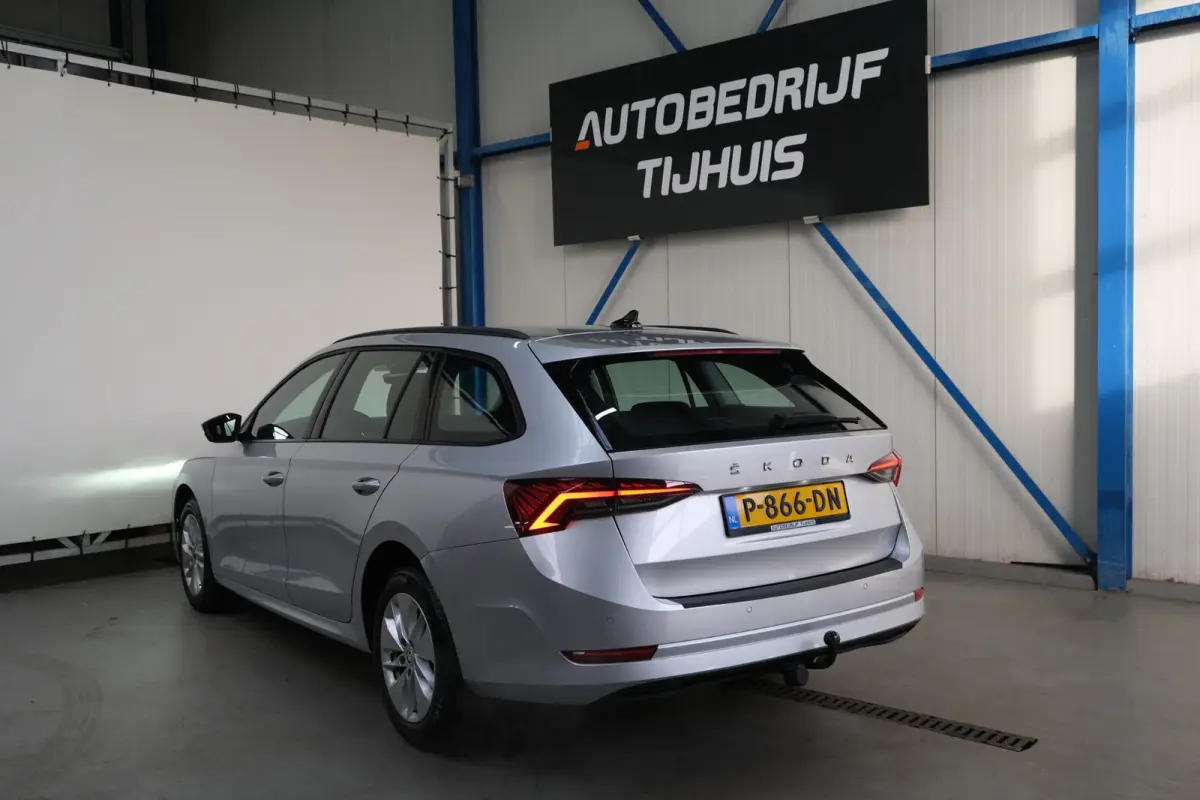 1.5 e-TSI Business Edition Automaat - Airco, Cruise, Navi, PDC, Carplay, Virtueel display, Trekhaak.