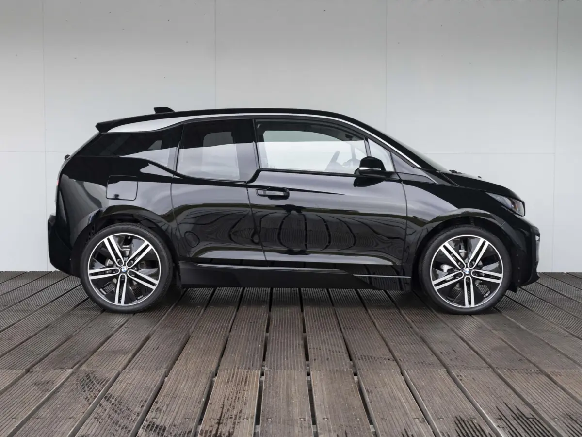 120ah | Executive Edition | Achteruitrijcamera | 20 inch | Cruise Control | Park Assistant | Comfort Pack