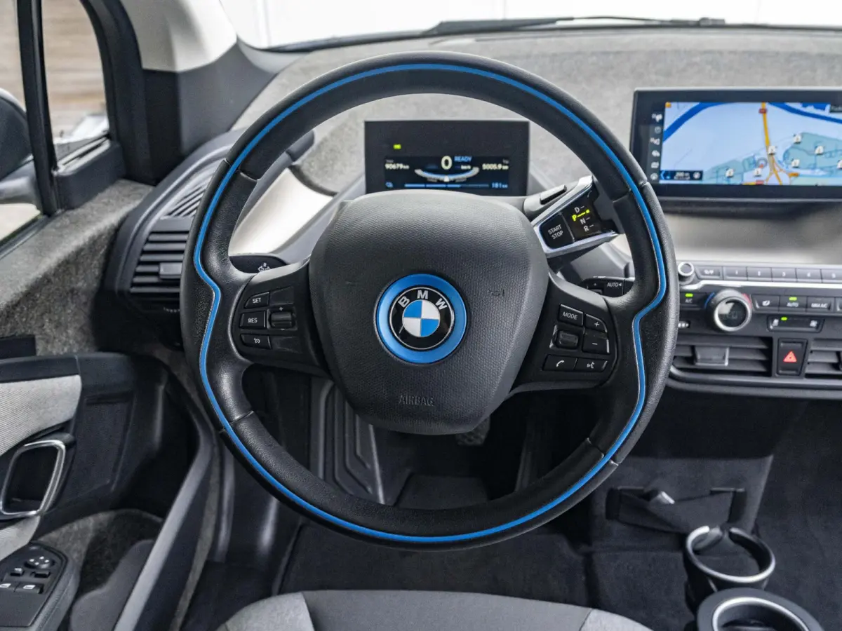 120ah | Executive Edition | Achteruitrijcamera | 20 inch | Cruise Control | Park Assistant | Comfort Pack