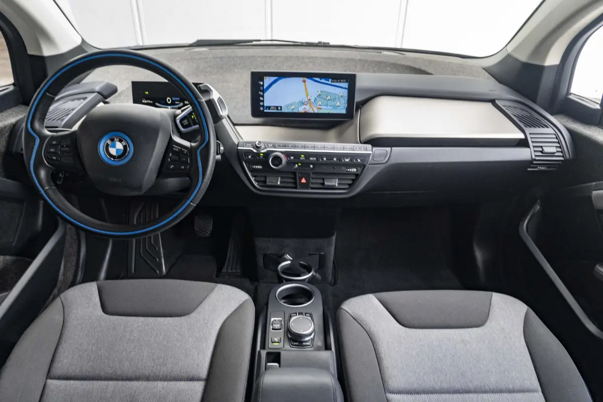 120ah | Executive Edition | Achteruitrijcamera | 20 inch | Cruise Control | Park Assistant | Comfort Pack