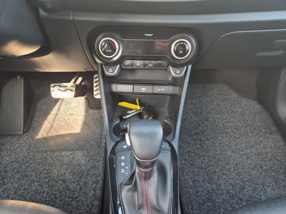 1.0 DPi GT-Line | Cruise Control | Climate Control | Camera | Navigatie | Lederen Bekleding | Stoelverwarming | Stuurverwarming |