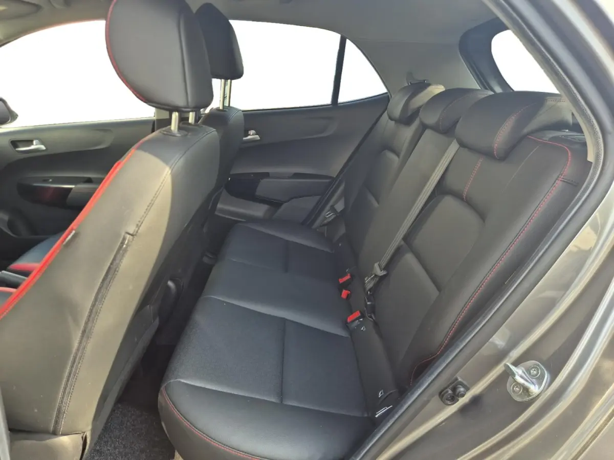 1.0 DPi GT-Line | Cruise Control | Climate Control | Camera | Navigatie | Lederen Bekleding | Stoelverwarming | Stuurverwarming |