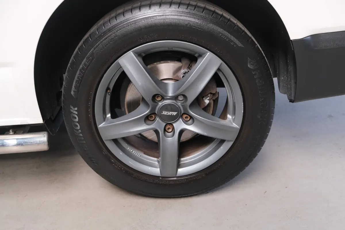 2.0 TDI L1H1 26 - N.A.P. Airco, Cruise, Imperiaal, Carplay, PDC.