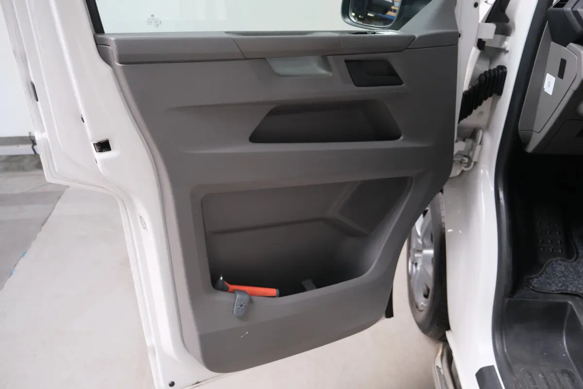 2.0 TDI L1H1 26 - N.A.P. Airco, Cruise, Imperiaal, Carplay, PDC.