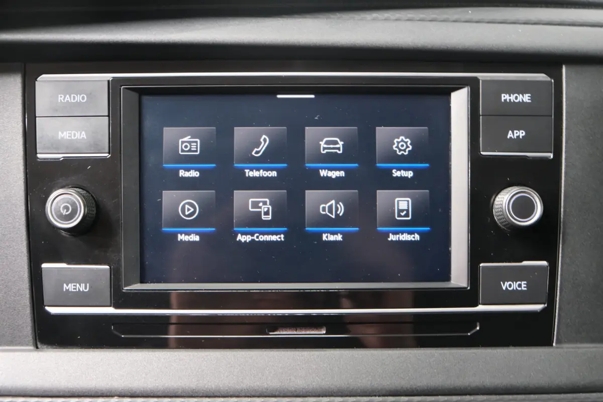 2.0 TDI L1H1 26 - N.A.P. Airco, Cruise, Imperiaal, Carplay, PDC.