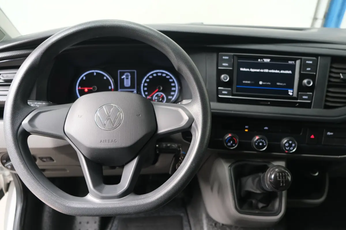 2.0 TDI L1H1 26 - N.A.P. Airco, Cruise, Imperiaal, Carplay, PDC.