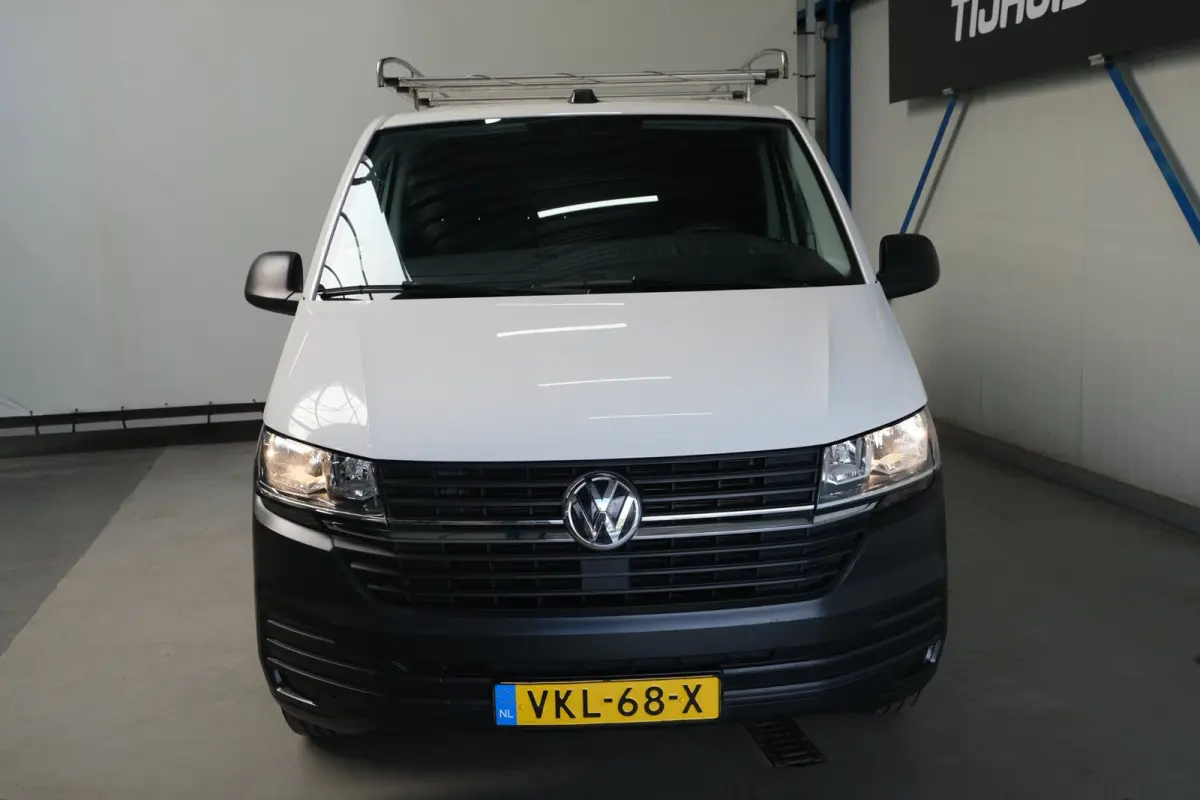 2.0 TDI L1H1 26 - N.A.P. Airco, Cruise, Imperiaal, Carplay, PDC.