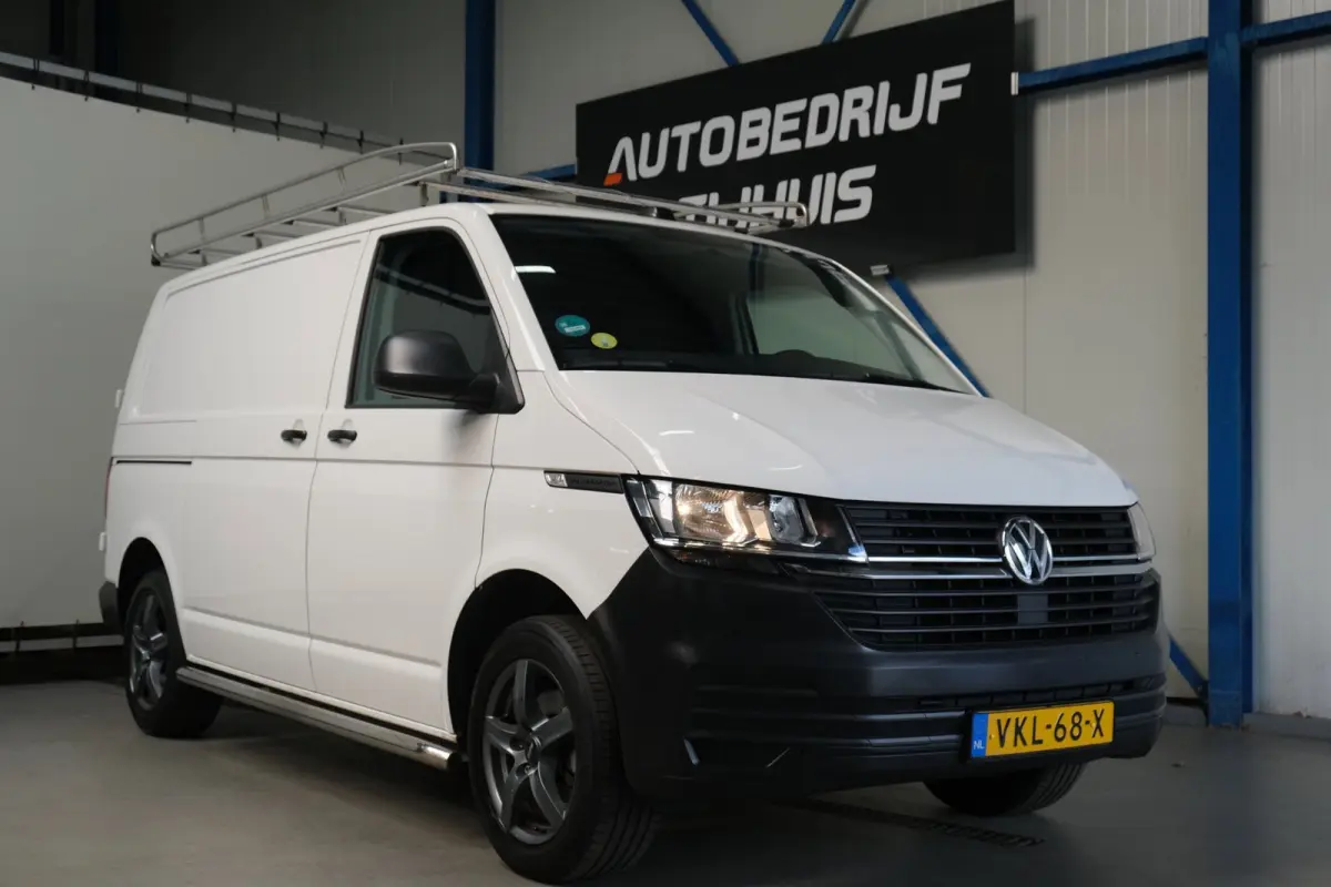 2.0 TDI L1H1 26 - N.A.P. Airco, Cruise, Imperiaal, Carplay, PDC.