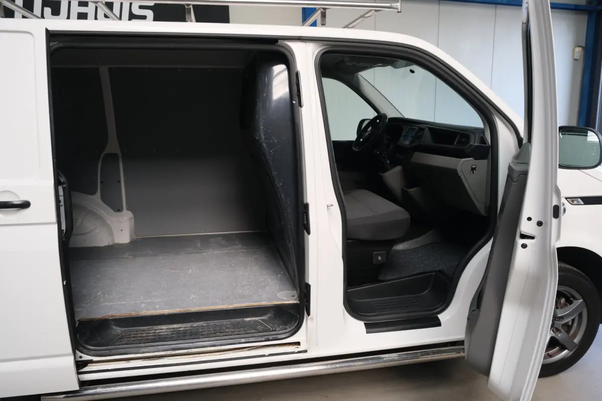 2.0 TDI L1H1 26 - N.A.P. Airco, Cruise, Imperiaal, Carplay, PDC.