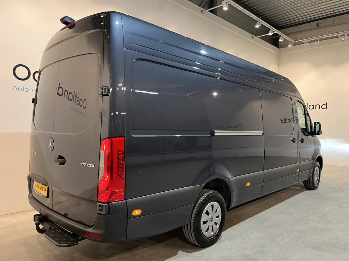 317 CDI L3 RWD Automaat / Euro 6 / LED / Airco / Adap. Cruise Control / Camera / Trekhaak / CarPlay / Navigatie / 3-Zits / 46.200 KM !!