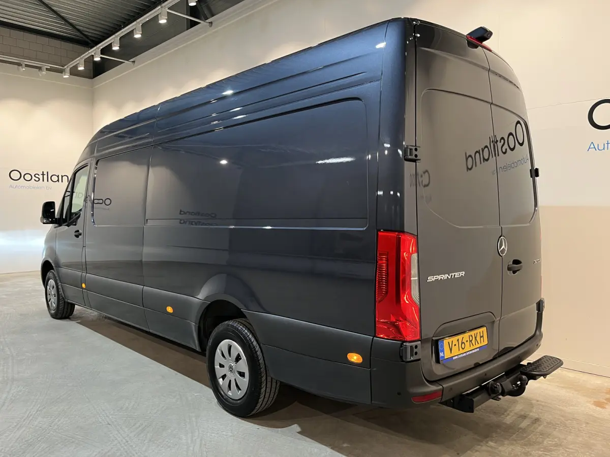 317 CDI L3 RWD Automaat / Euro 6 / LED / Airco / Adap. Cruise Control / Camera / Trekhaak / CarPlay / Navigatie / 3-Zits / 46.200 KM !!