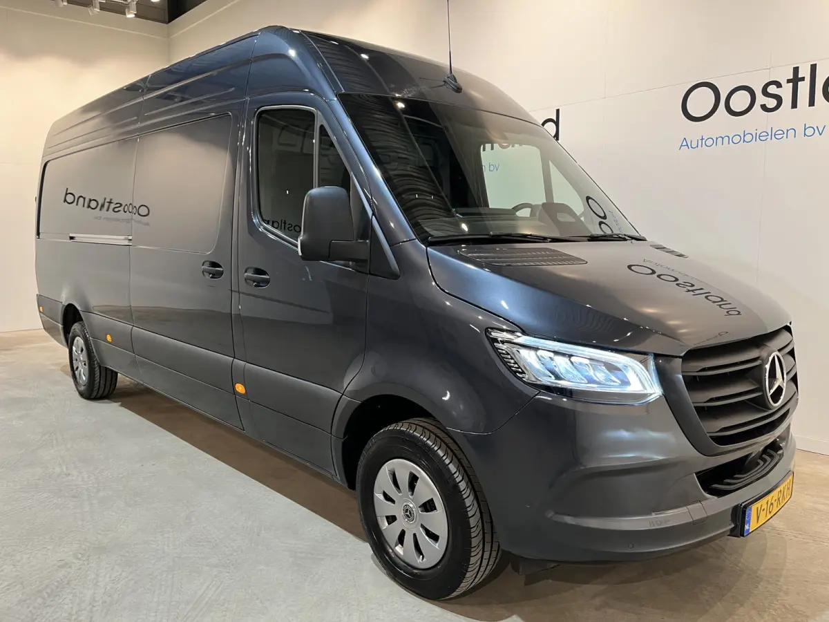 317 CDI L3 RWD Automaat / Euro 6 / LED / Airco / Adap. Cruise Control / Camera / Trekhaak / CarPlay / Navigatie / 3-Zits / 46.200 KM !!