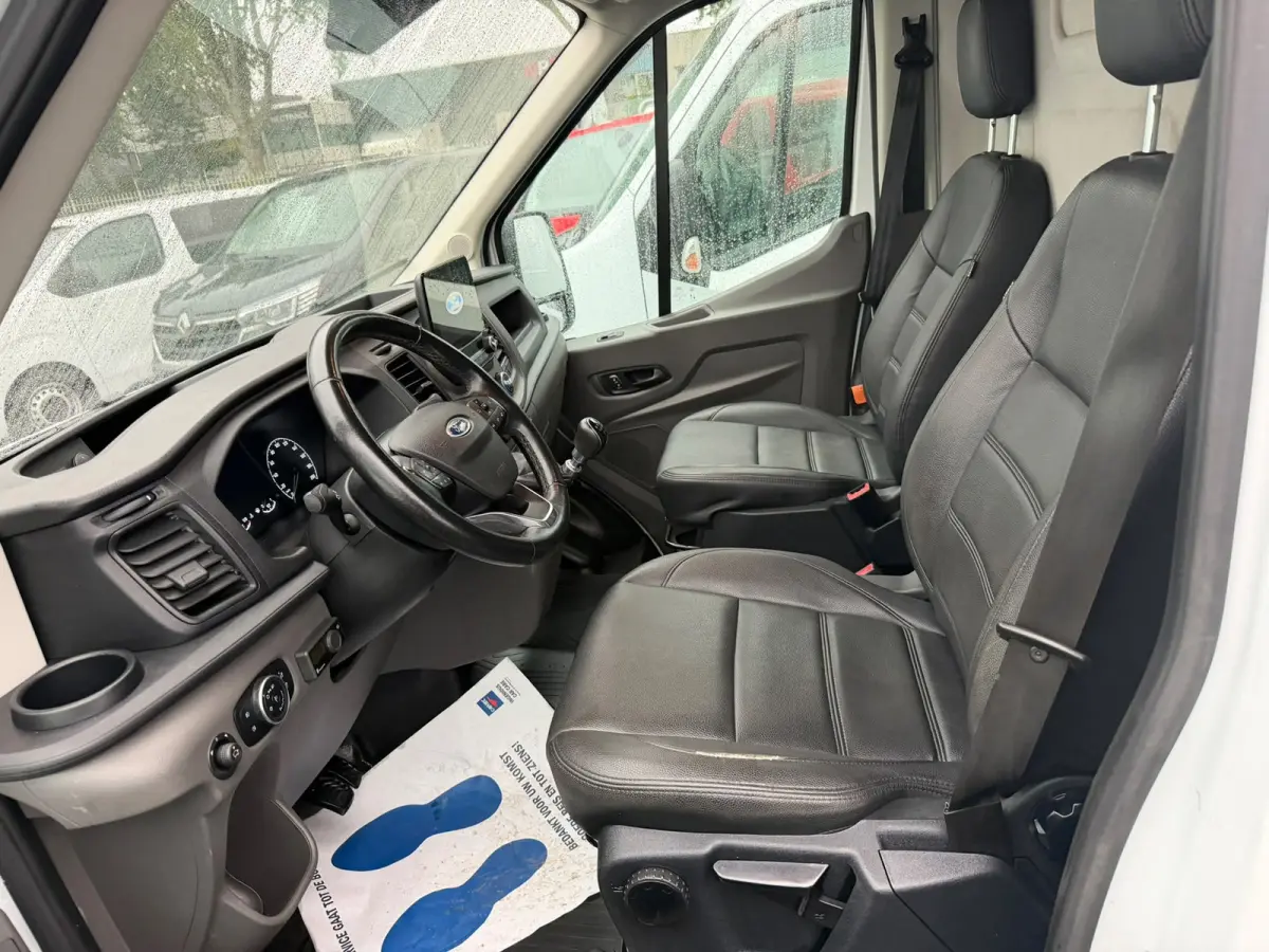 350 2.0 TDCI L3H3 Trend RWD / Trekhaak / Camera / Sync 3