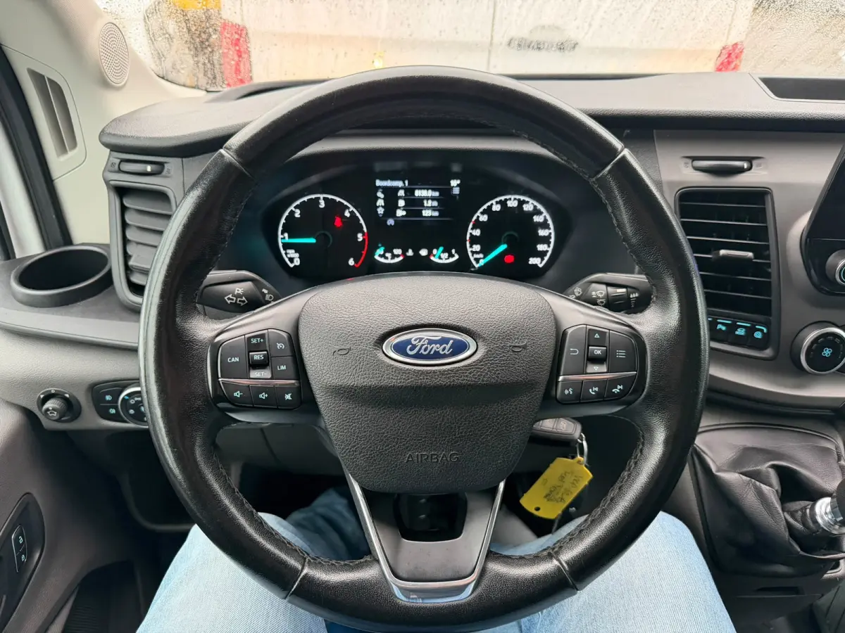 350 2.0 TDCI L3H3 Trend RWD / Trekhaak / Camera / Sync 3