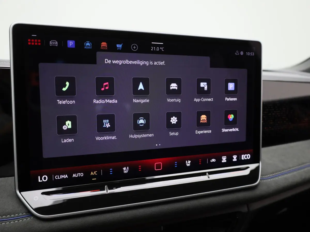1.5 eHybrid R-Line Edition 204 PK| Origineel Nederlands | Trekhaak | LEDER Interieur | 360 Camera | Stoelventilatie | Stuurwielverwarming | Stoelverwarming