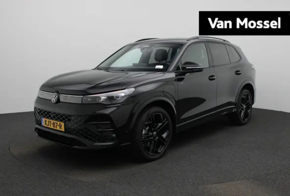 1.5 eHybrid R-Line Edition 204 PK| Origineel Nederlands | Trekhaak | LEDER Interieur | 360 Camera | Stoelventilatie | Stuurwielverwarming | Stoelverwarming