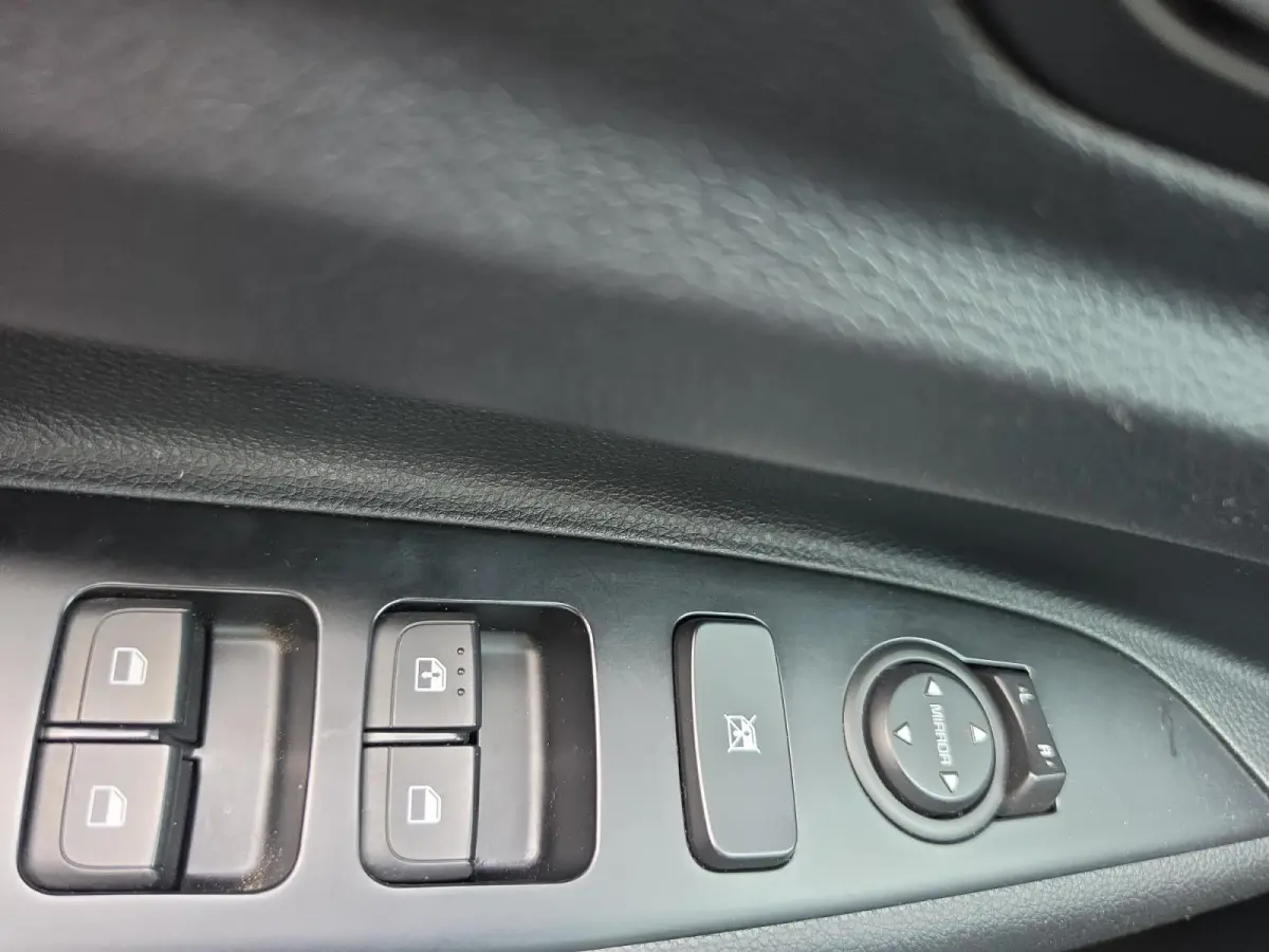1.0 T-GDi MHEV ComfortLine | Navigatie | Cruise control | Parkeercamera  | LM-Velgen | Parkeersensoren voor + achter