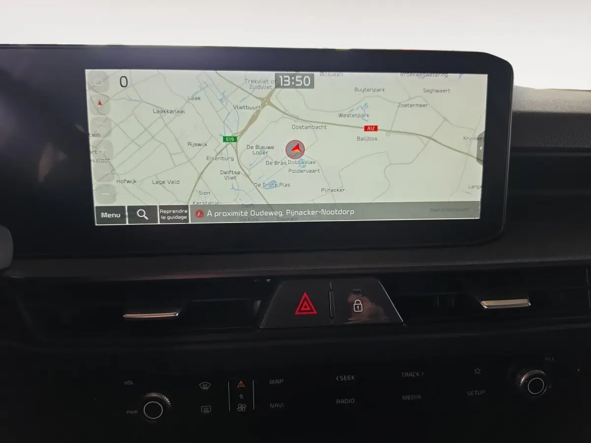 1.0 T-GDi MHEV ComfortLine | Navigatie | Cruise control | Parkeercamera  | LM-Velgen | Parkeersensoren voor + achter