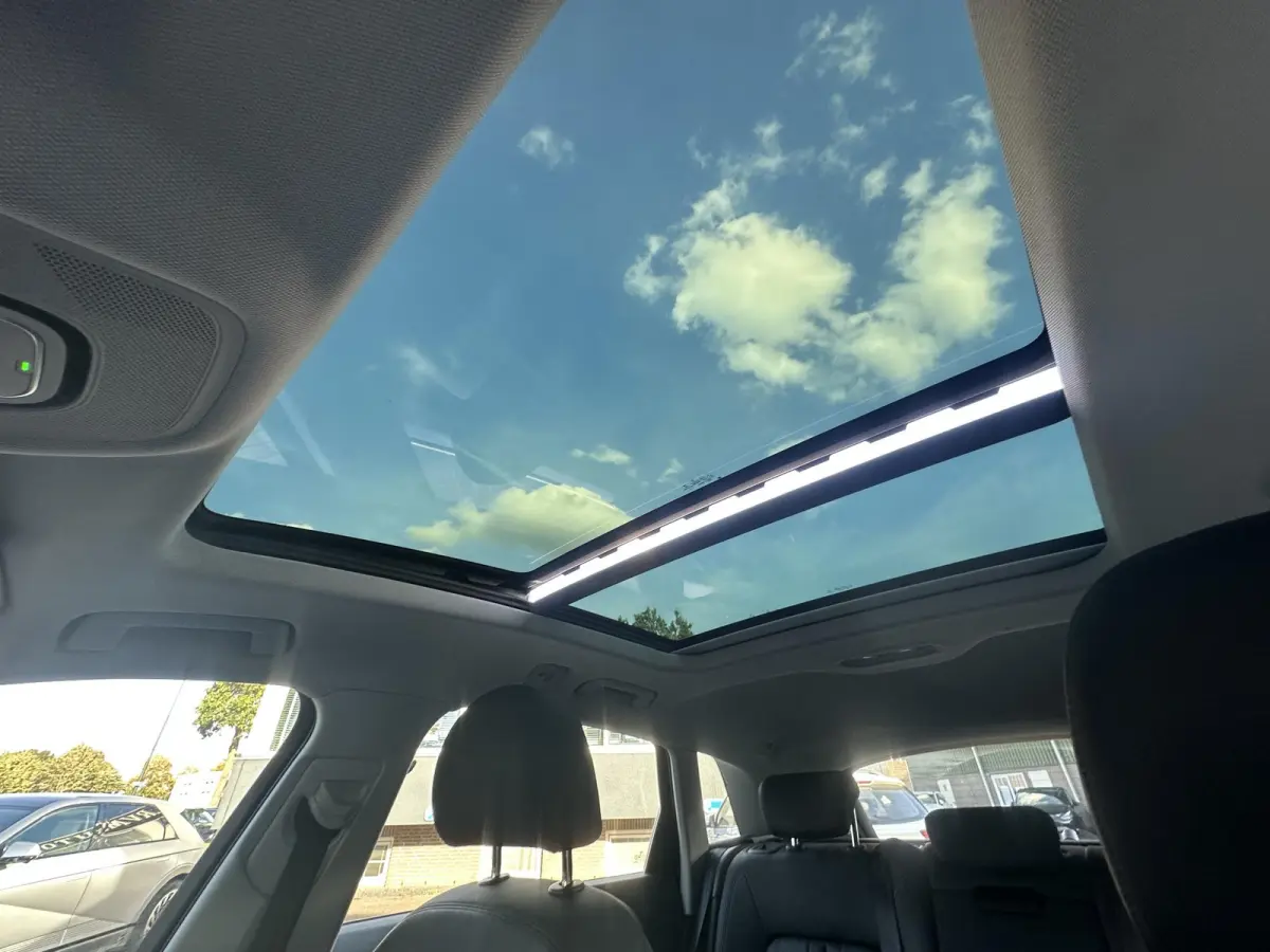 55 quattro Advanced edition Plus 95 kWh SOH 93% | MEM. STOEL | ELEK. STOELEN | ACHTERUITRIJ CAMERA | STOEL VERWARMING | 21'' WIELEN | RIJKLAAR MET 12 MND BOVAG GARANTIE | AFNM. TREKHAAK | PA