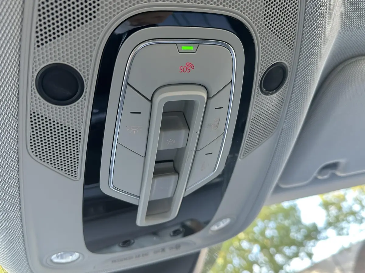 55 quattro Advanced edition Plus 95 kWh SOH 93% | MEM. STOEL | ELEK. STOELEN | ACHTERUITRIJ CAMERA | STOEL VERWARMING | 21'' WIELEN | RIJKLAAR MET 12 MND BOVAG GARANTIE | AFNM. TREKHAAK | PA