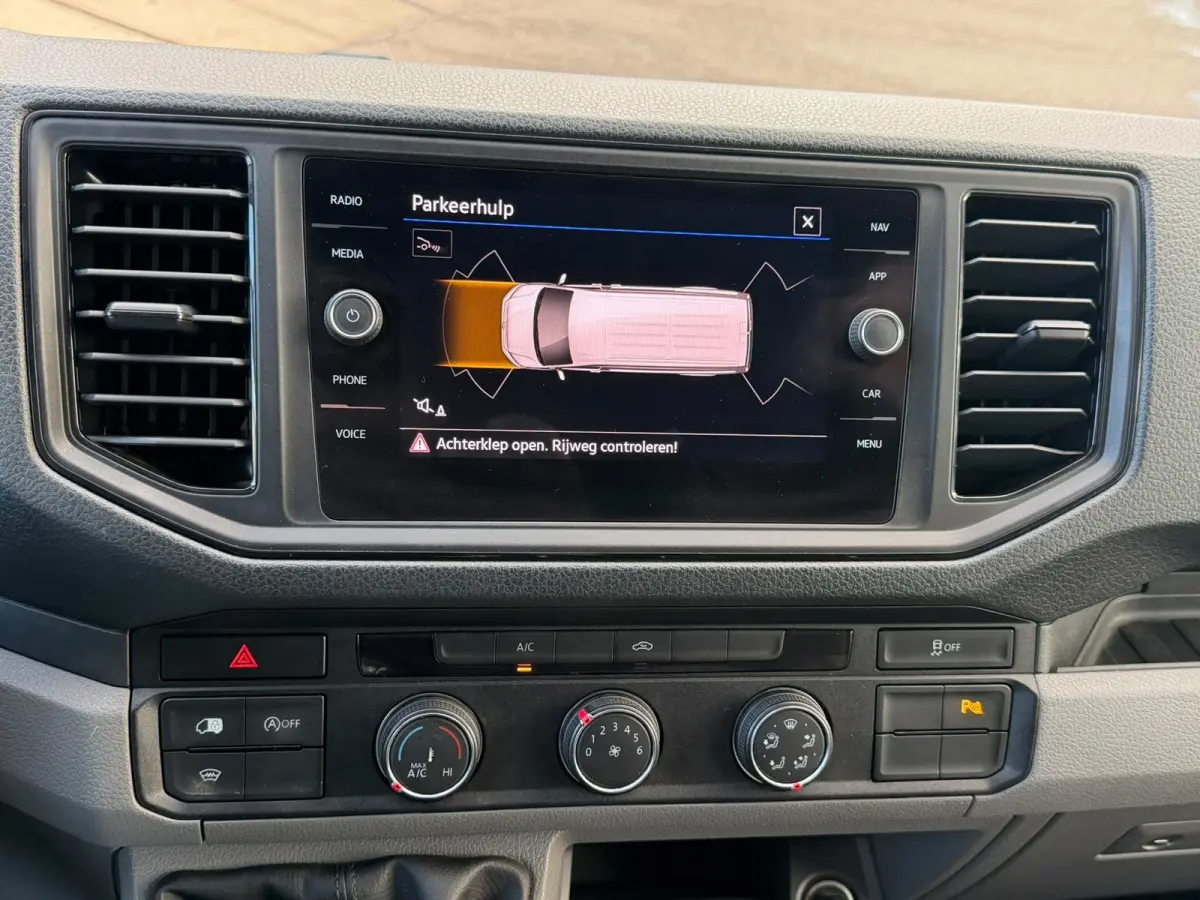 35 2.0 TDI 140PK L3H3 RWD / Trekhaak / Imperiaal / App connect / Camera / Laadruimte inrichting