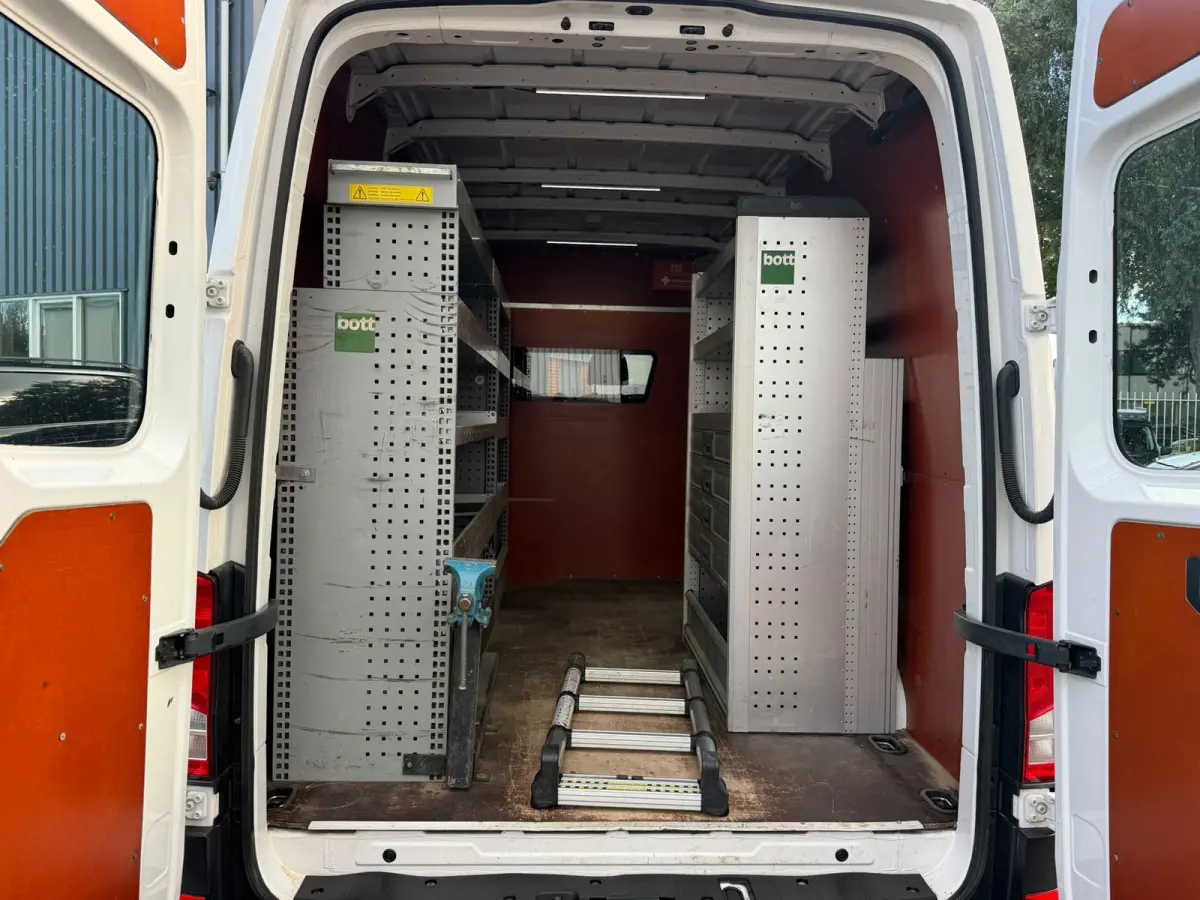 35 2.0 TDI 140PK L3H3 RWD / Trekhaak / Imperiaal / App connect / Camera / Laadruimte inrichting