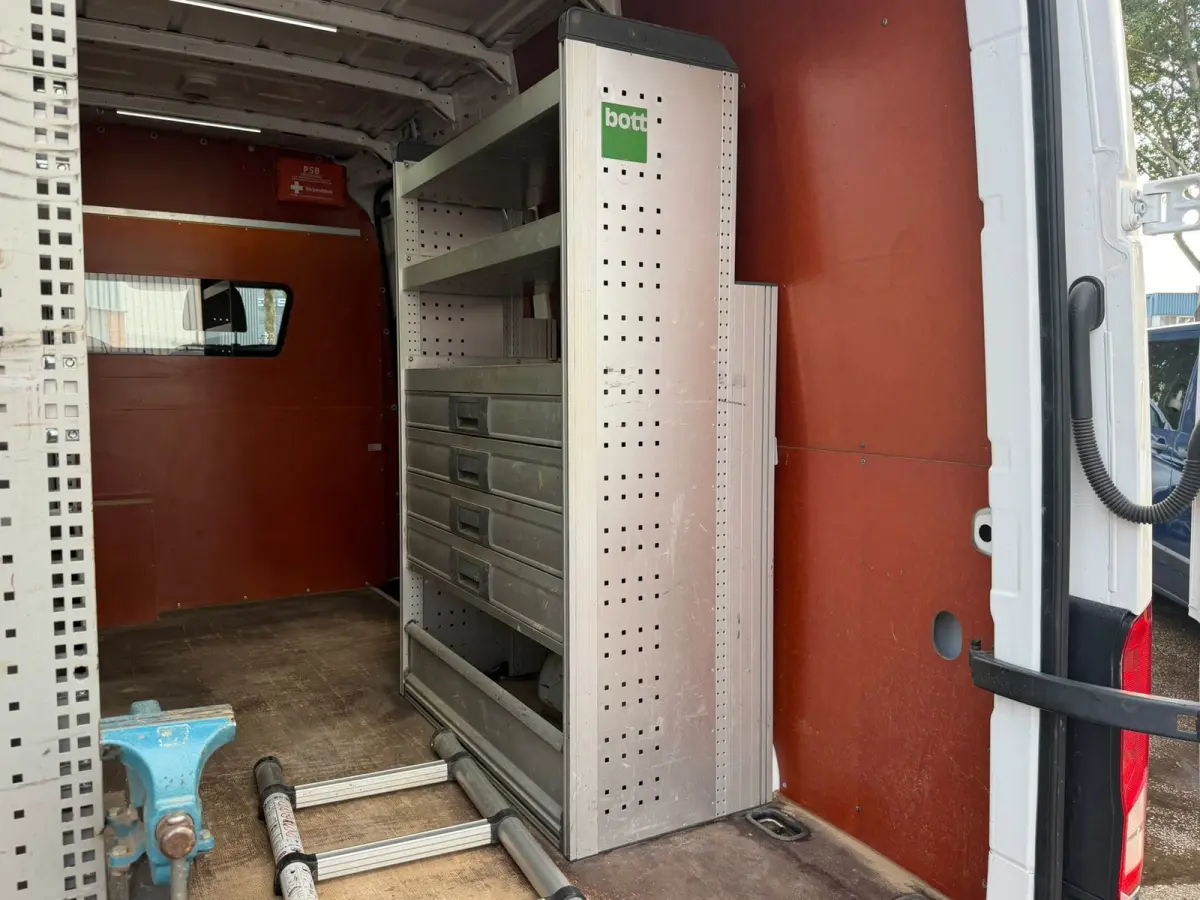 35 2.0 TDI 140PK L3H3 RWD / Trekhaak / Imperiaal / App connect / Camera / Laadruimte inrichting