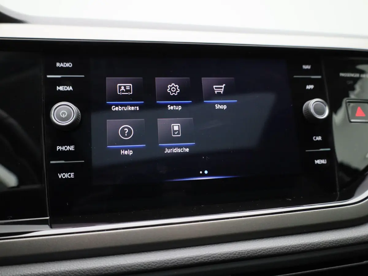 1.0 MPI Comfortline | 80 PK | Apple Carplay / Android Auto | Parkeercamera | Panoramadak |