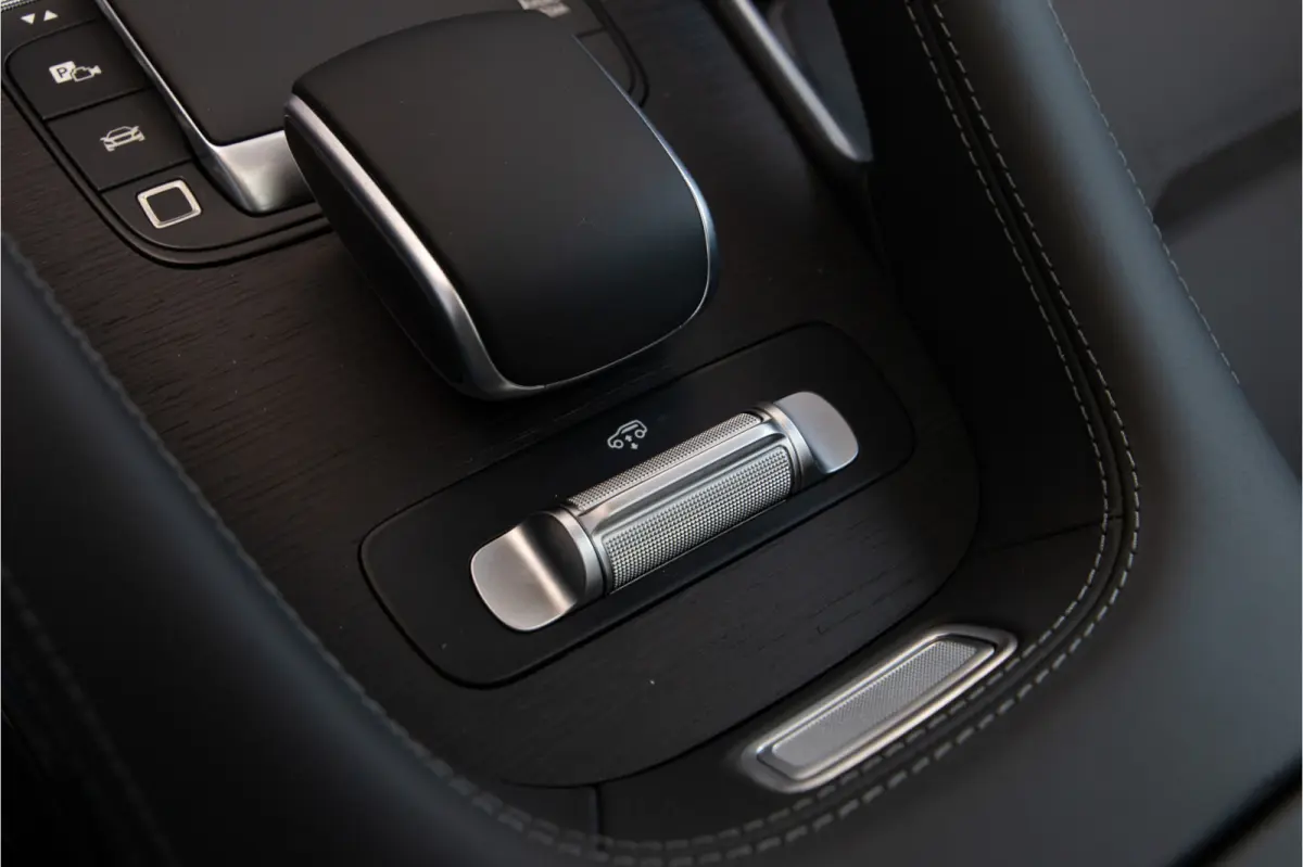 AMG 53 Hybrid 4MATIC+ Premium Plus, Distronic, Head-up, Nightpack 2026