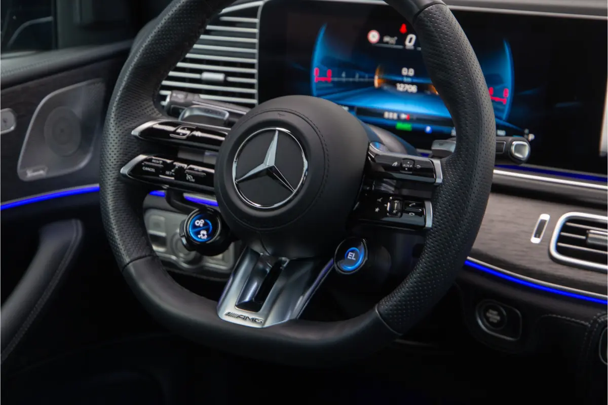 AMG 53 Hybrid 4MATIC+ Premium Plus, Distronic, Head-up, Nightpack 2026